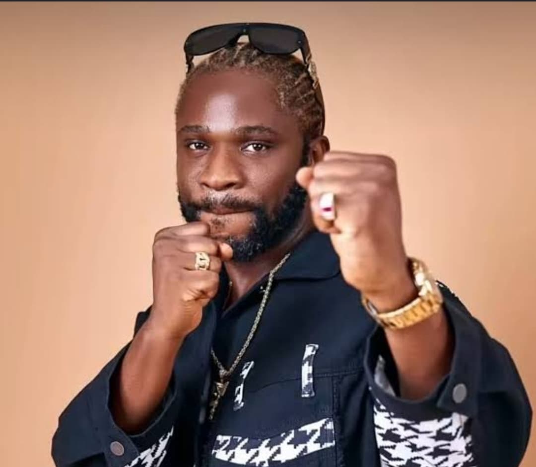Speed Darlington Seeks PA and House Help Who Mirrors Him and Would Stand by Him in a Fight